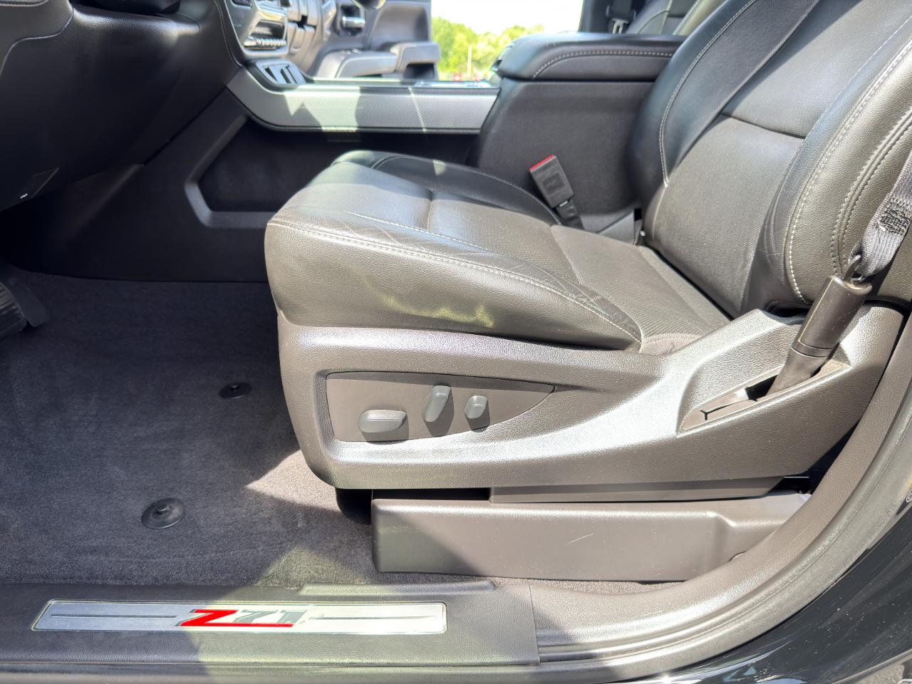 Chevrolet Silverado 1500 LTZ Z71 Crew Cab 4WD 2018