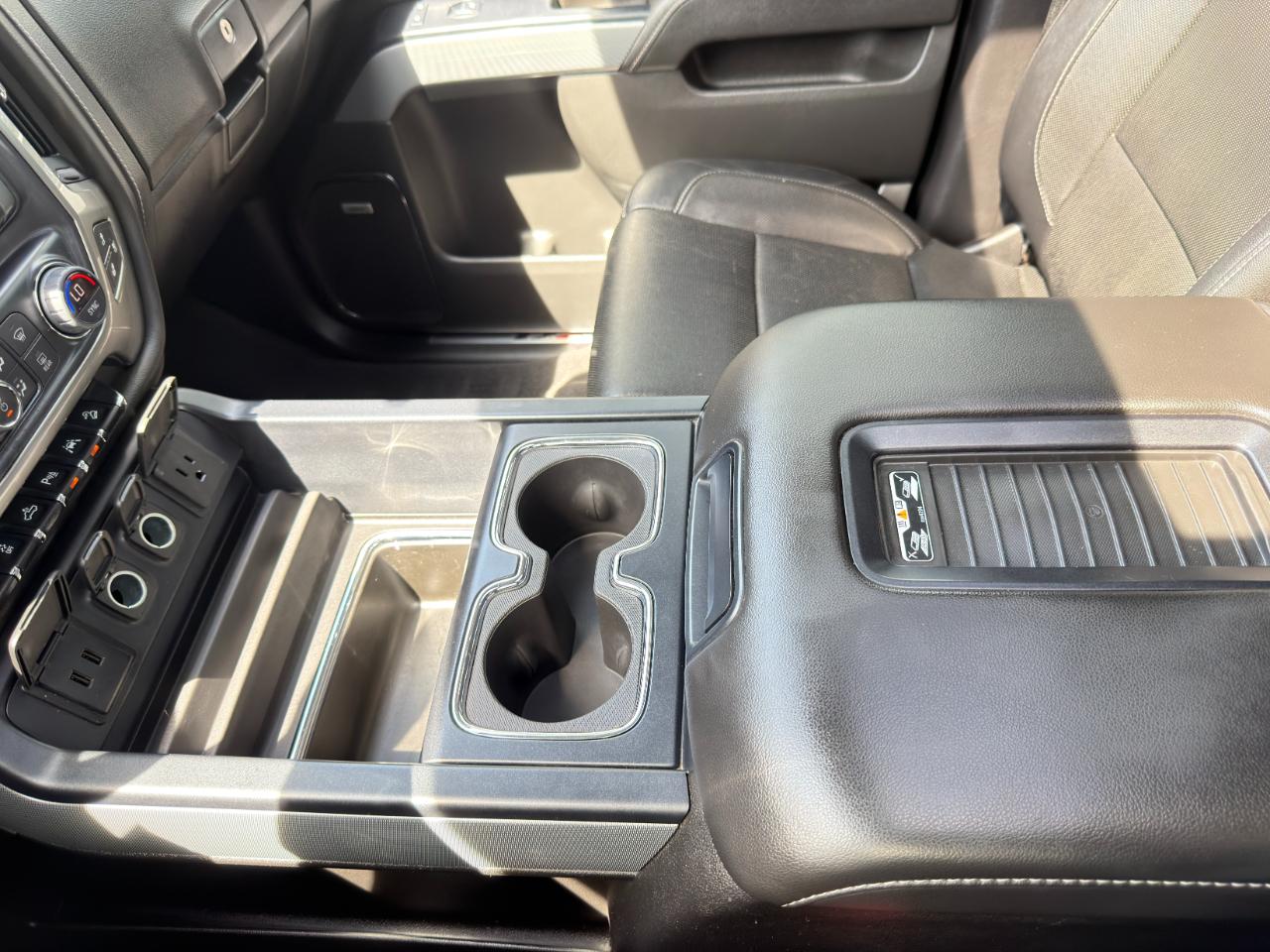 Chevrolet Silverado 1500 LTZ Z71 Crew Cab 4WD 2018