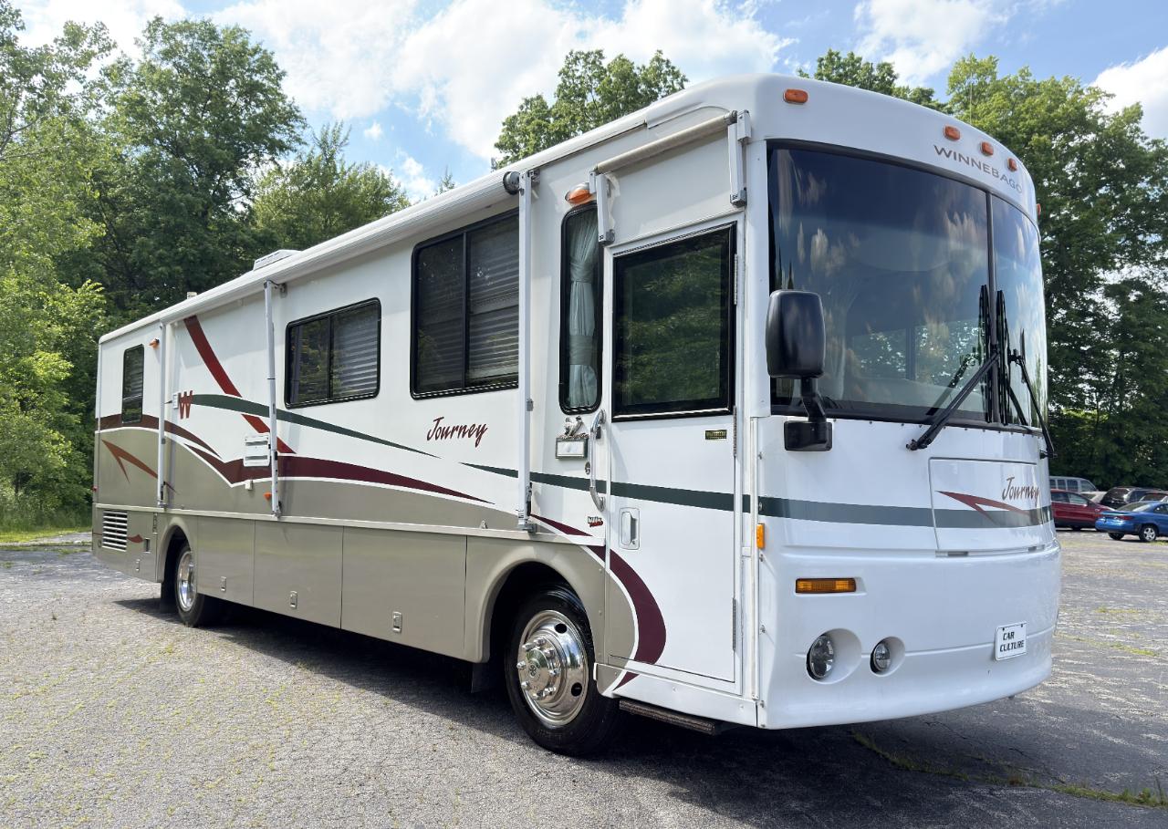 Winnebago Journey  2000