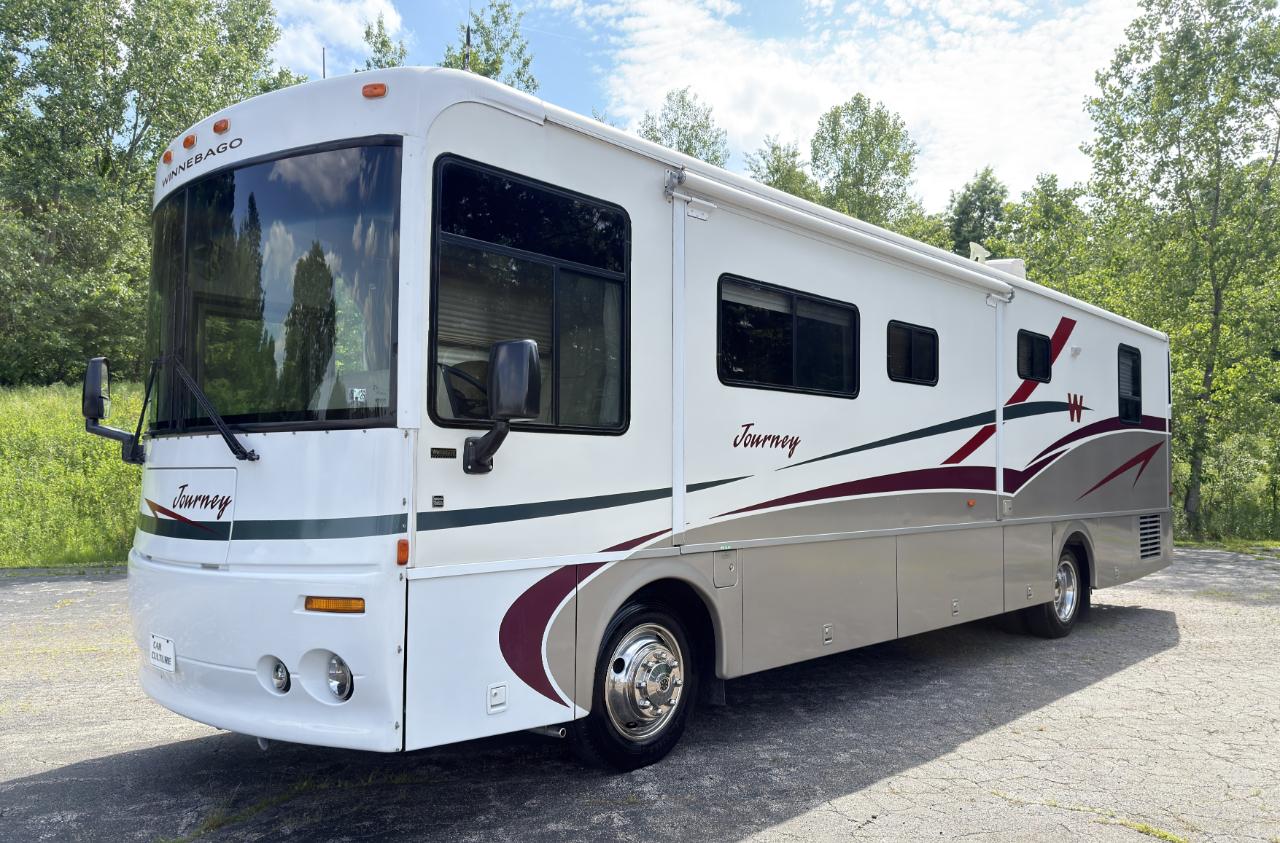 Winnebago Journey  2000