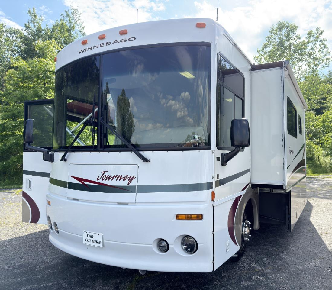 Winnebago Journey  2000