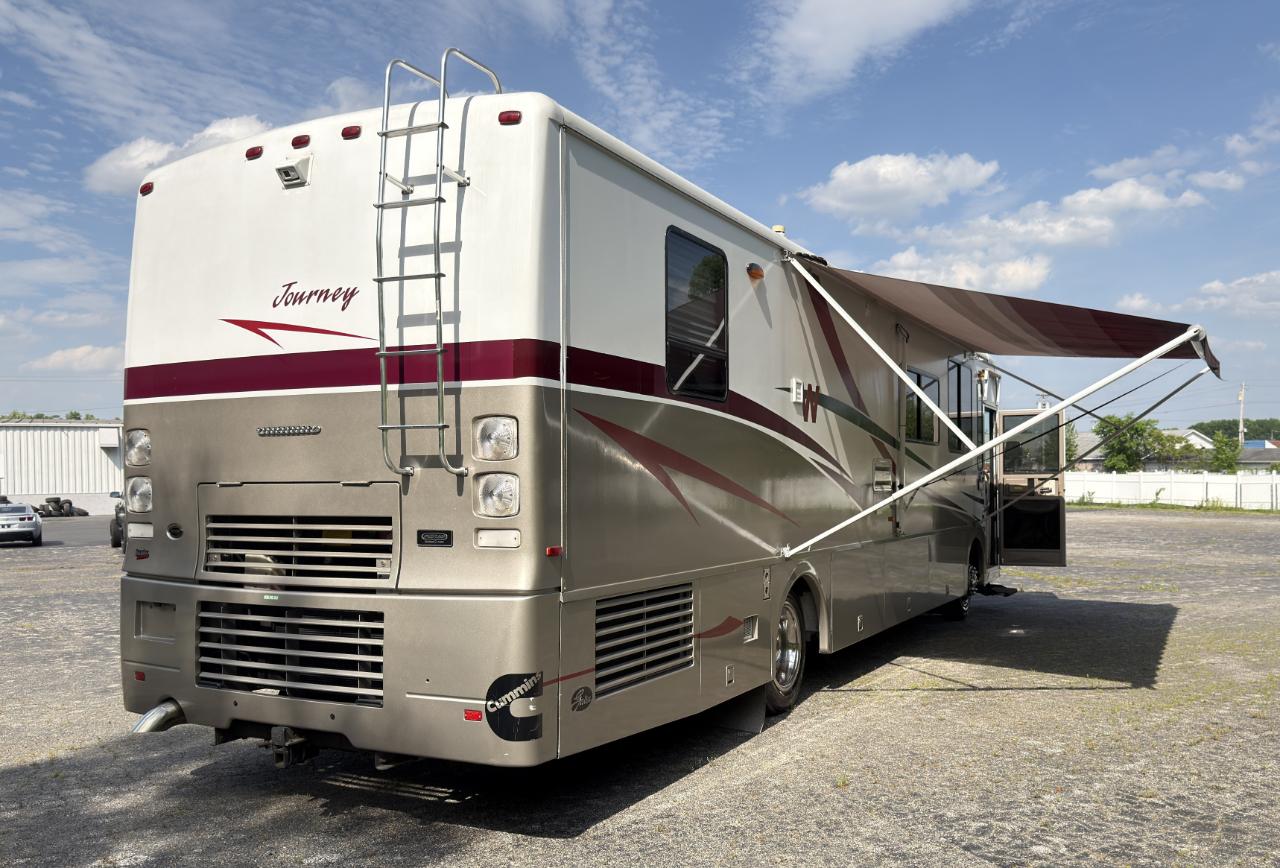 Winnebago Journey  2000