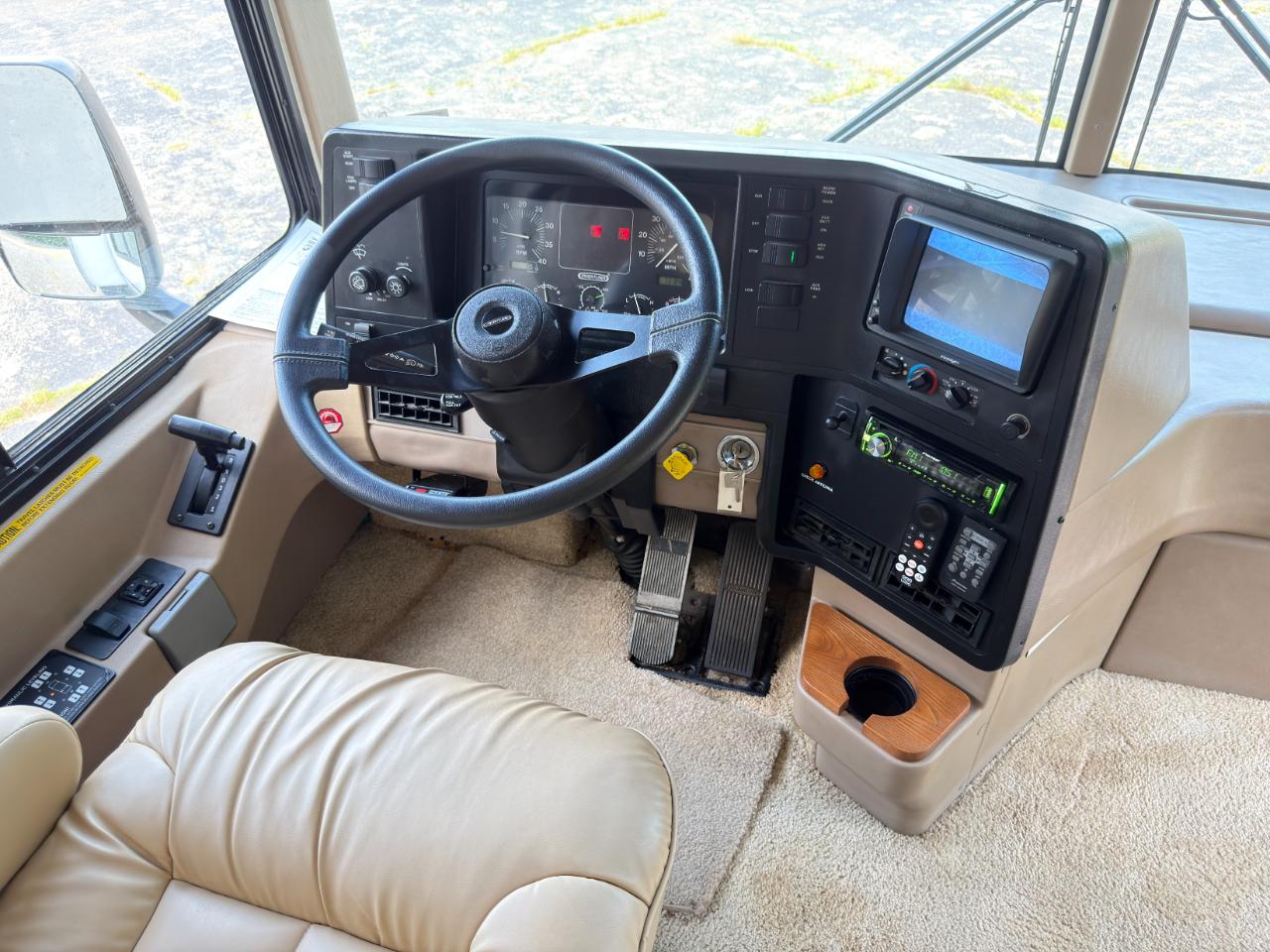 Winnebago Journey  2000