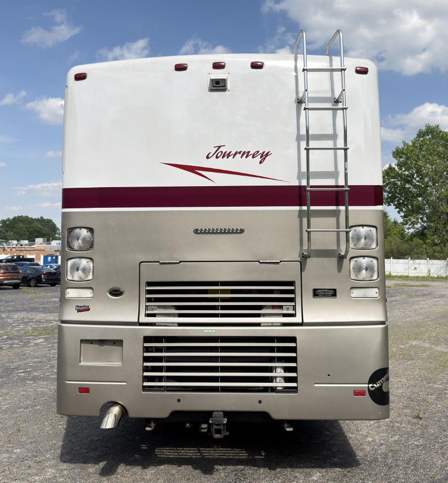 Winnebago Journey  2000