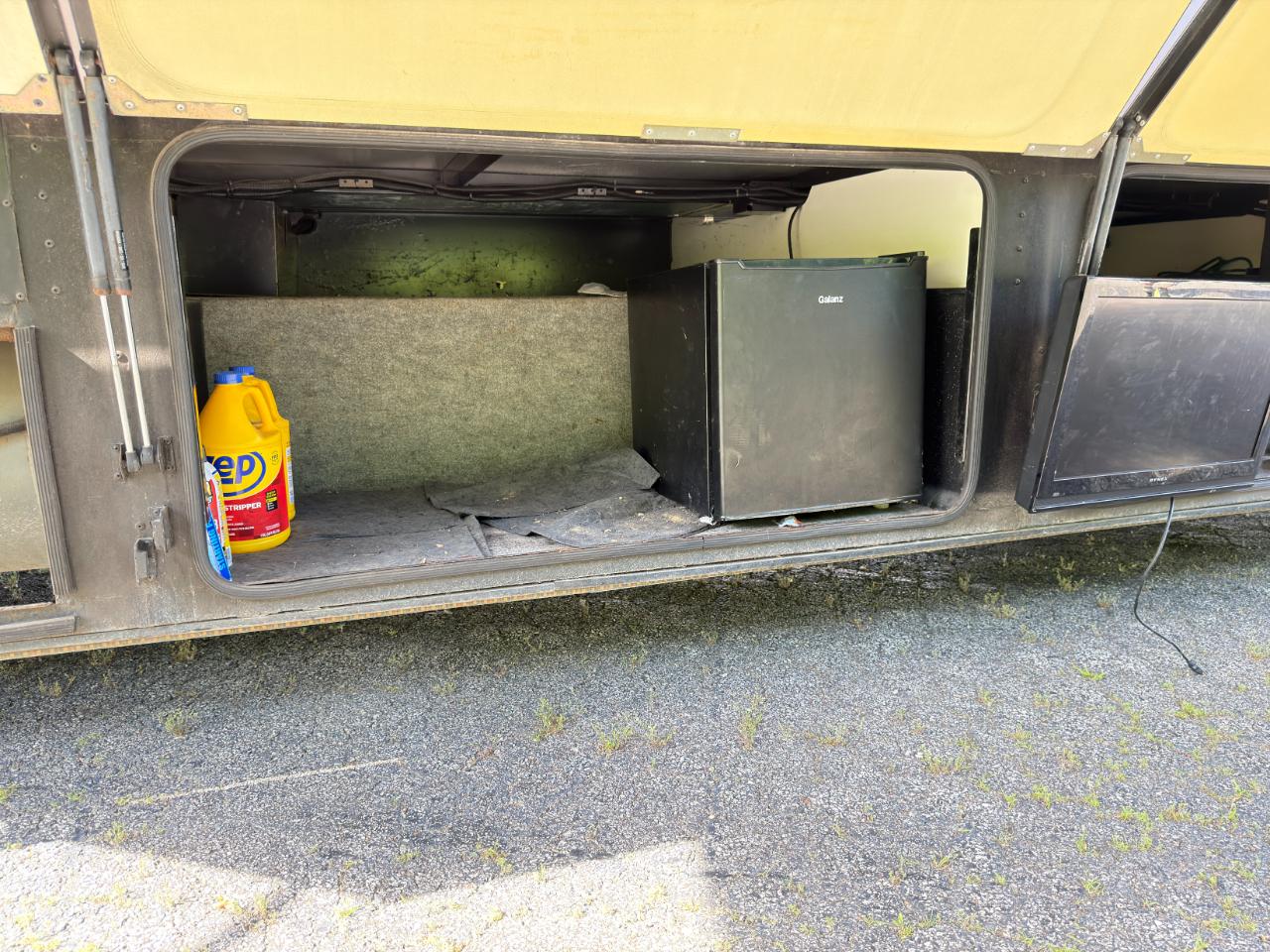 Winnebago Journey  2000