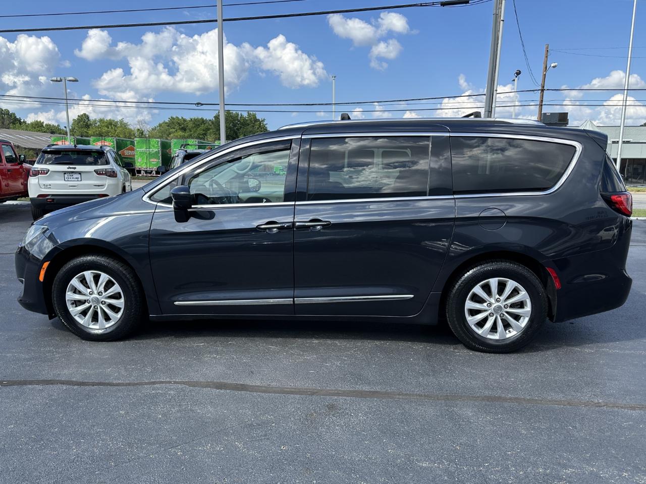 Chrysler Pacifica Touring L 2019