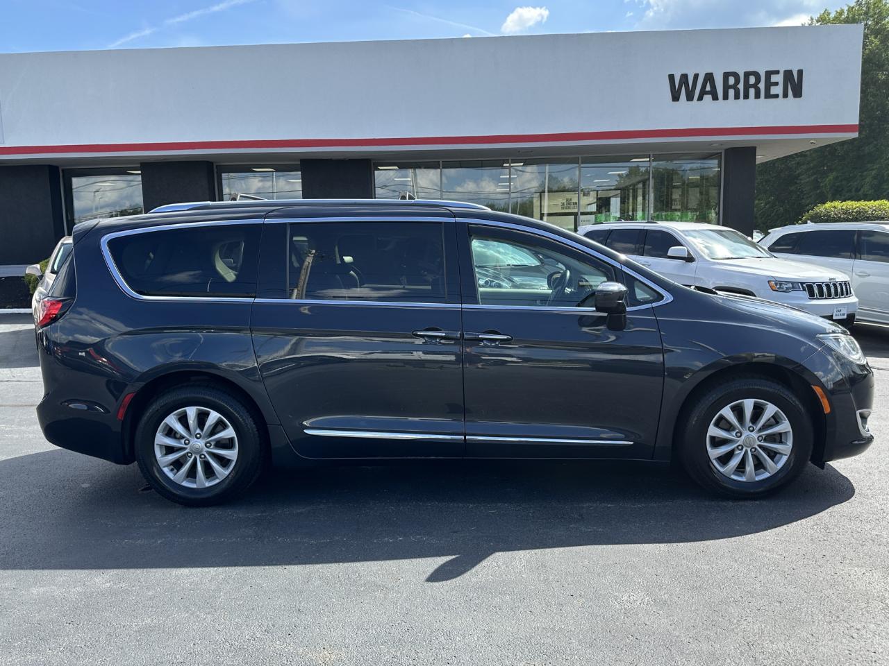 Chrysler Pacifica Touring L 2019