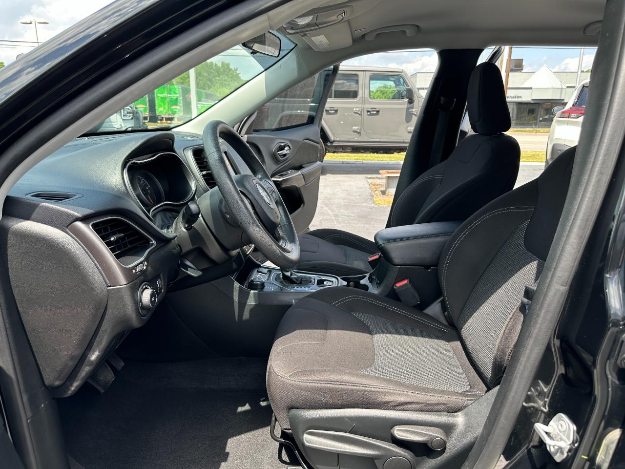 Jeep Cherokee  2019