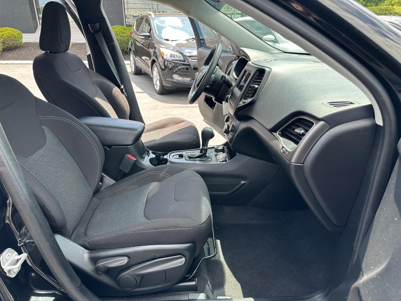 Jeep Cherokee  2019