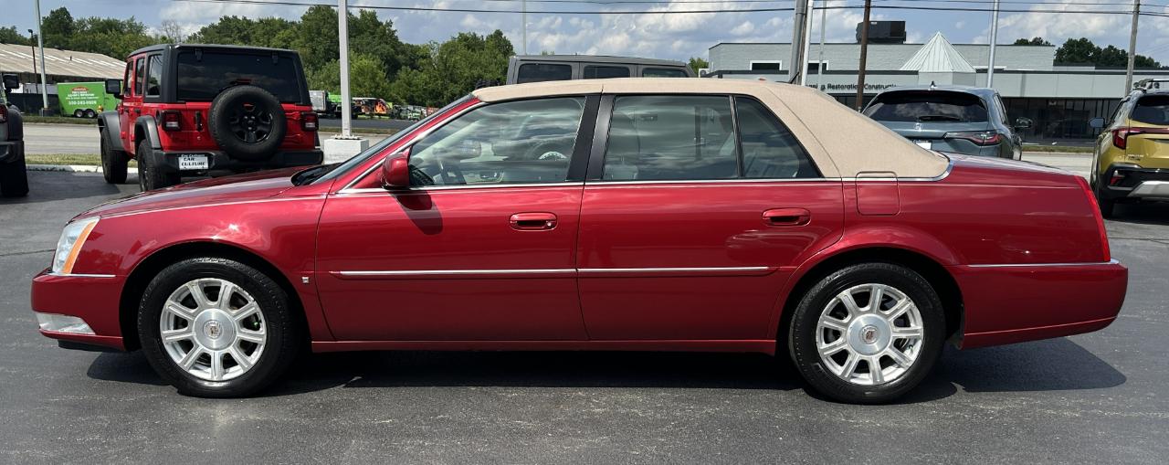 Cadillac DTS 4dr Sdn Luxury II 2008