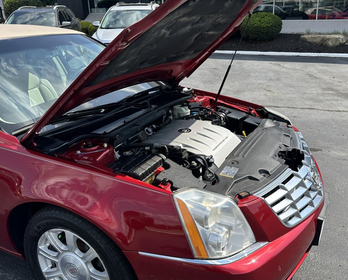 Cadillac DTS 4dr Sdn Luxury II 2008