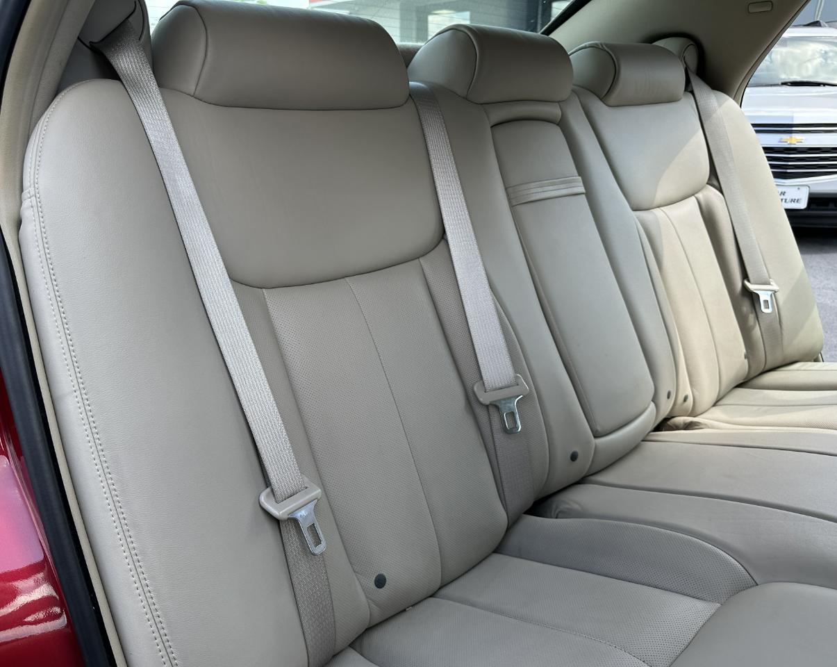 Cadillac DTS 4dr Sdn Luxury II 2008