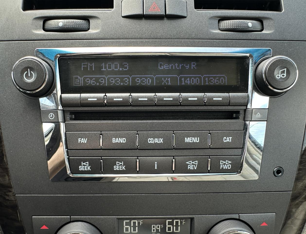 Cadillac DTS 4dr Sdn Luxury II 2008