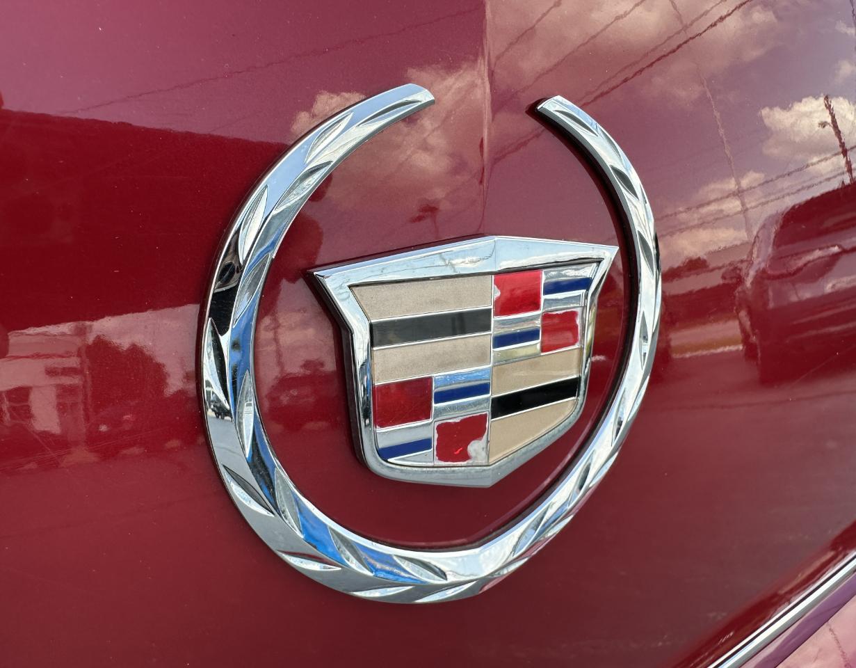Cadillac DTS 4dr Sdn Luxury II 2008