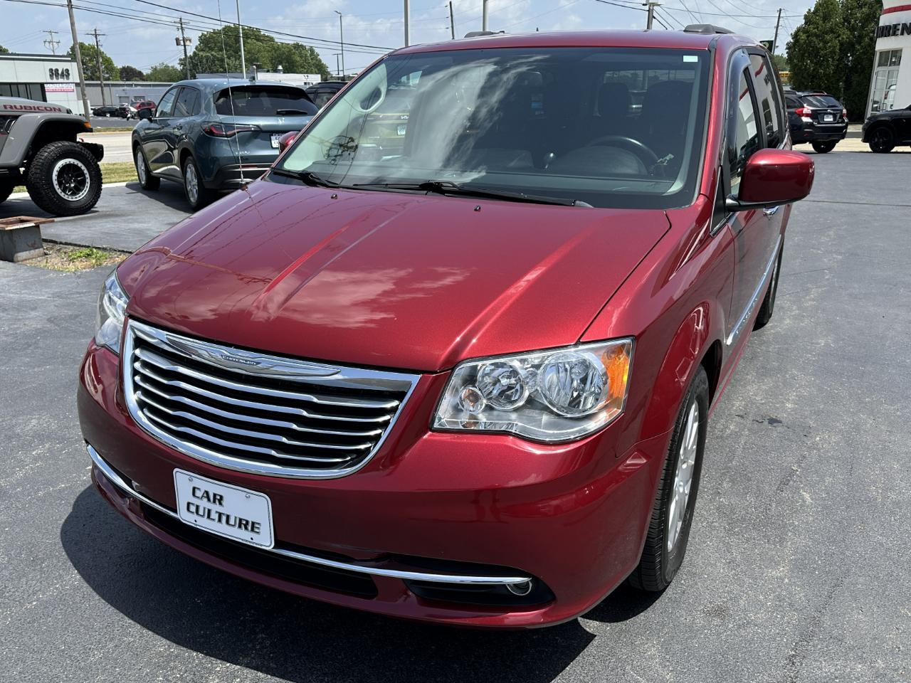 Chrysler Town & Country Touring 2016