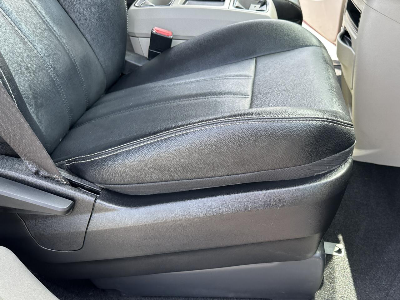 Chrysler Town & Country Touring 2016