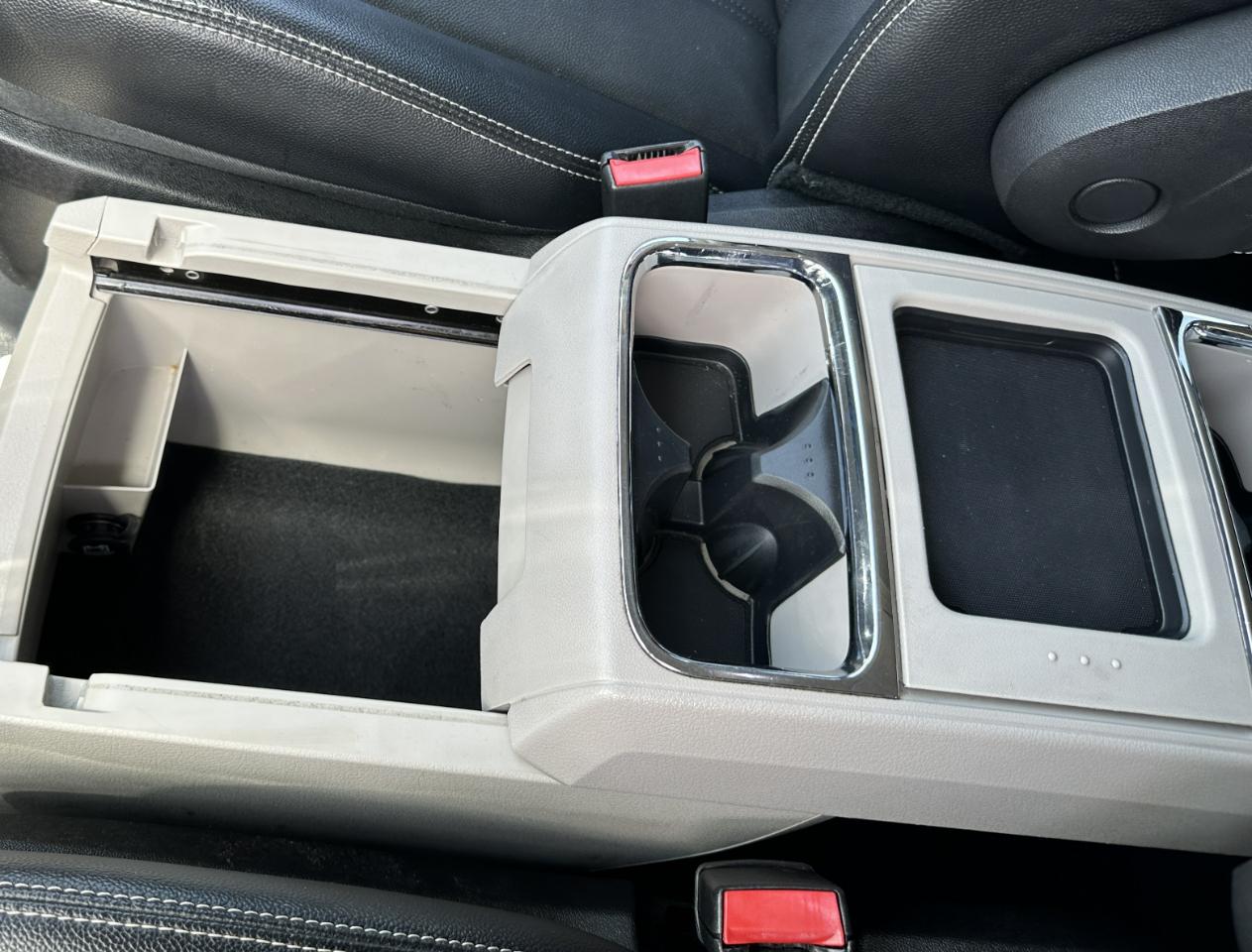 Chrysler Town & Country Touring 2016