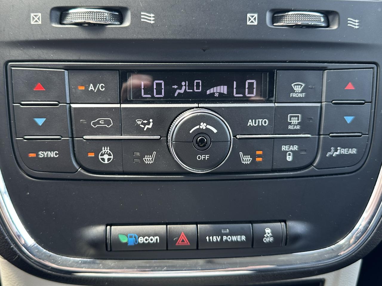 Chrysler Town & Country Touring 2016