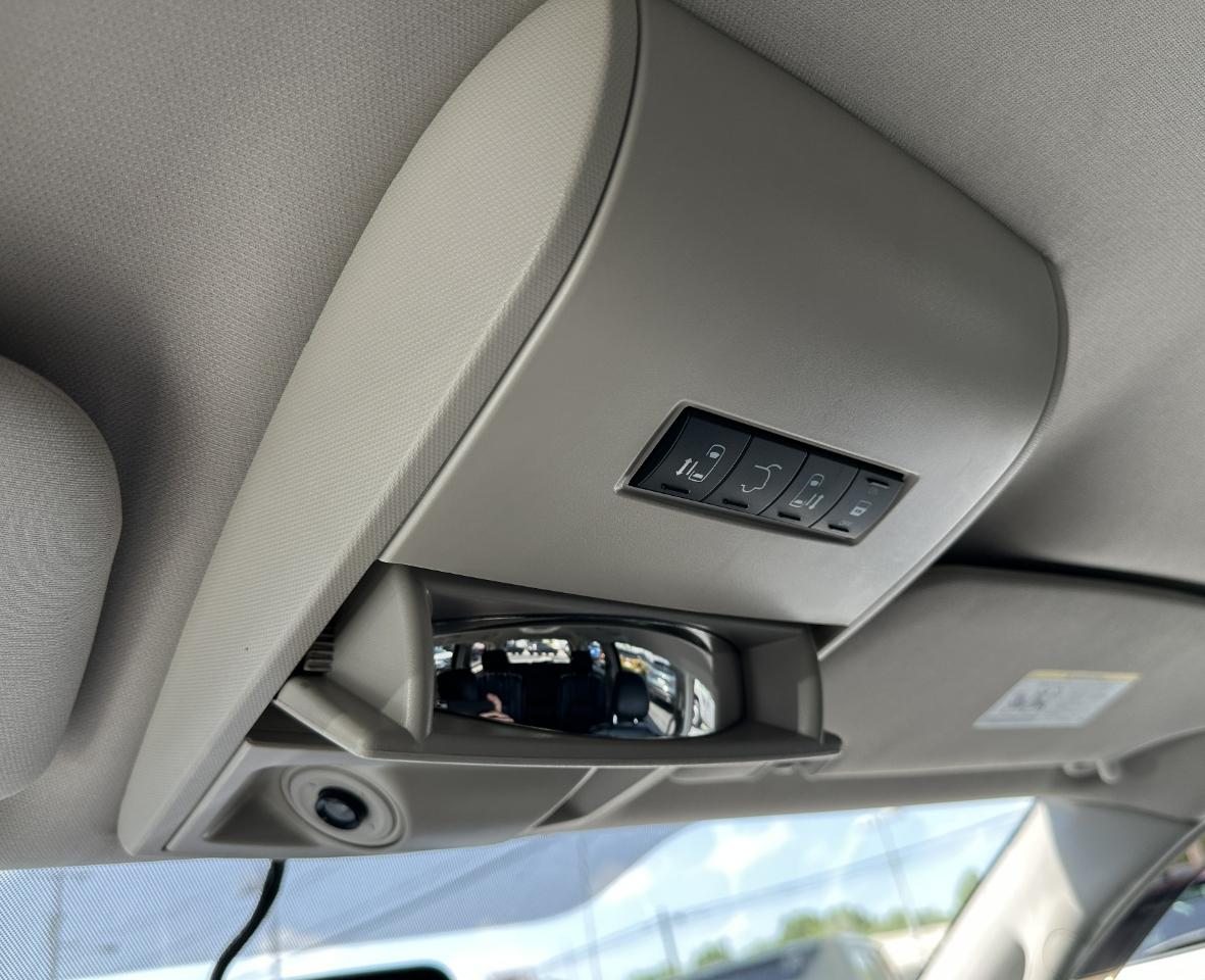 Chrysler Town & Country Touring 2016