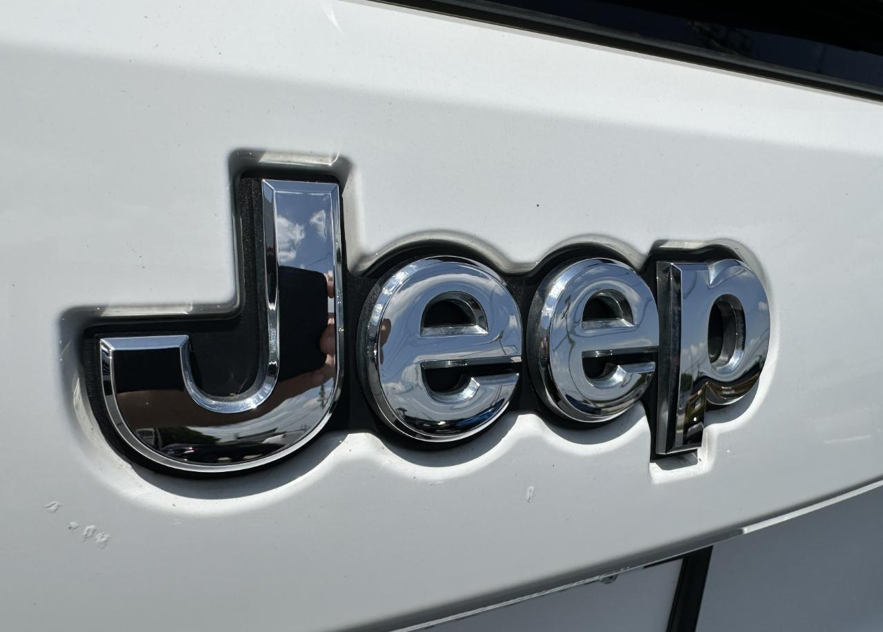 Jeep Grand Cherokee Laredo X 4WD 2021