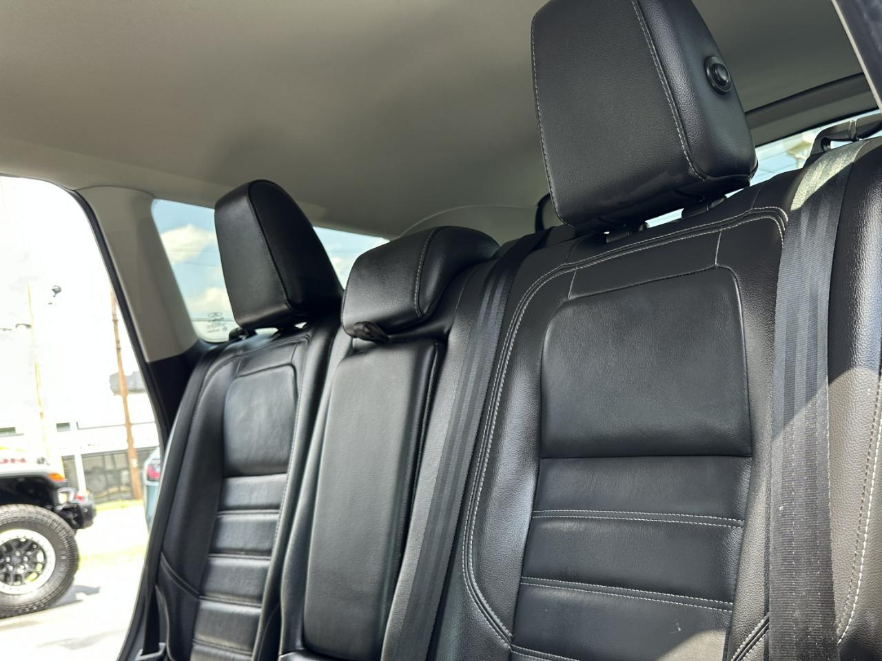 Ford Escape Titanium FWD 2017