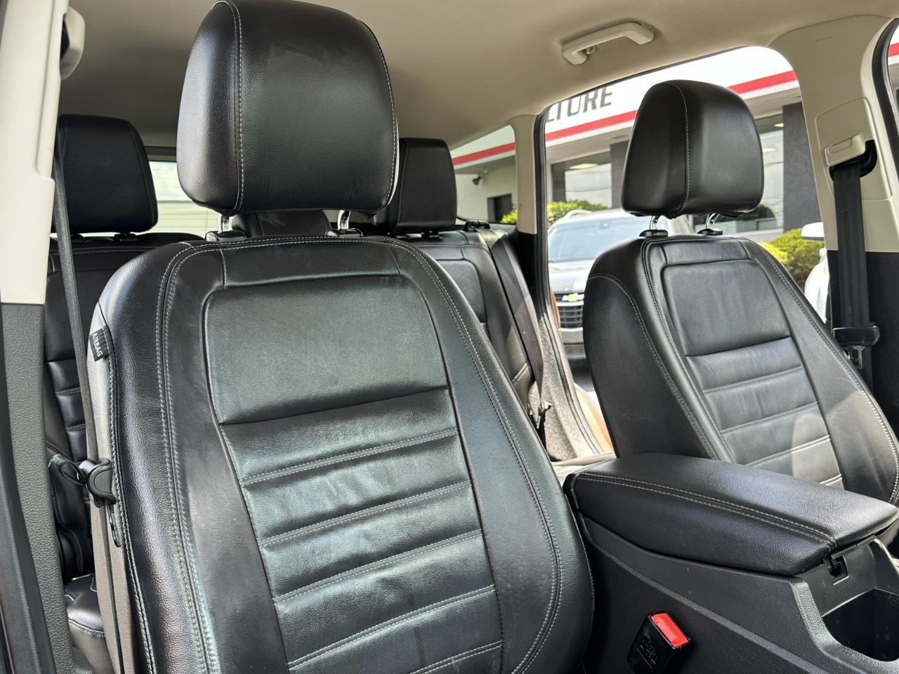 Ford Escape Titanium FWD 2017