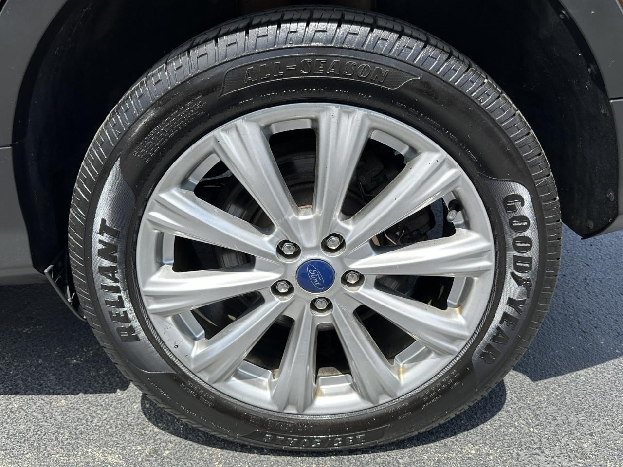 Ford Escape Titanium FWD 2017