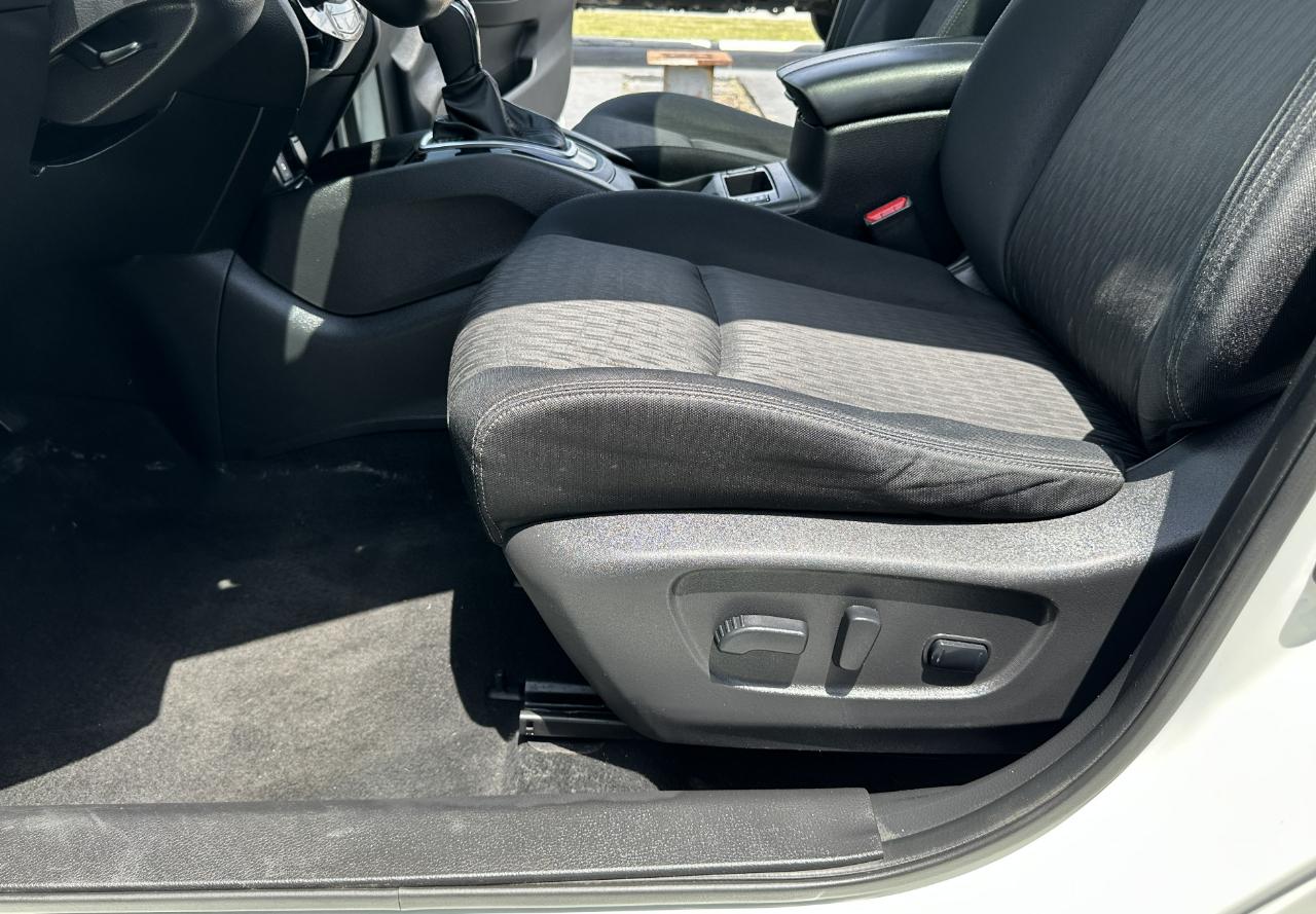 Nissan Rogue SV AWD 2017