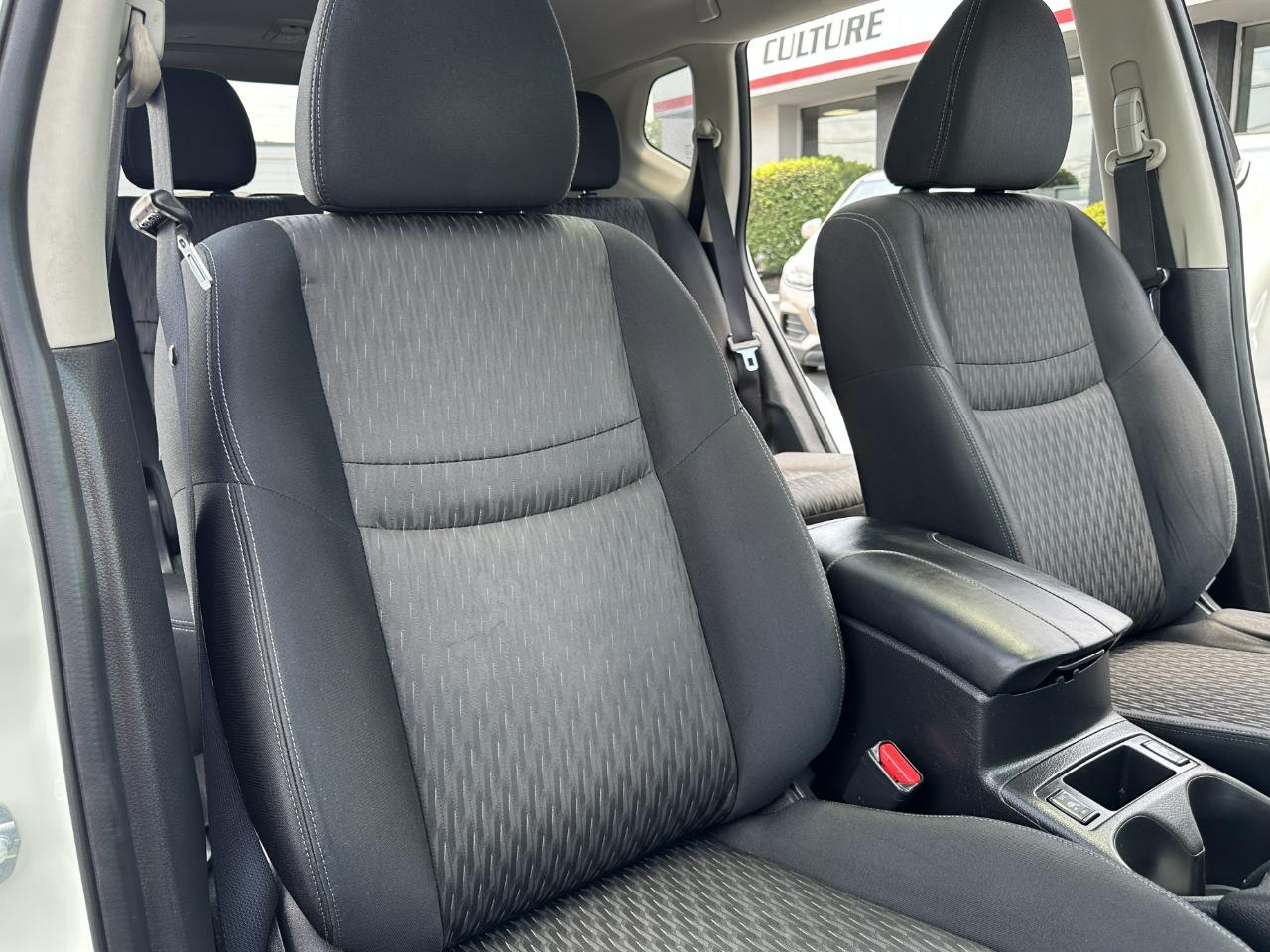 Nissan Rogue SV AWD 2017