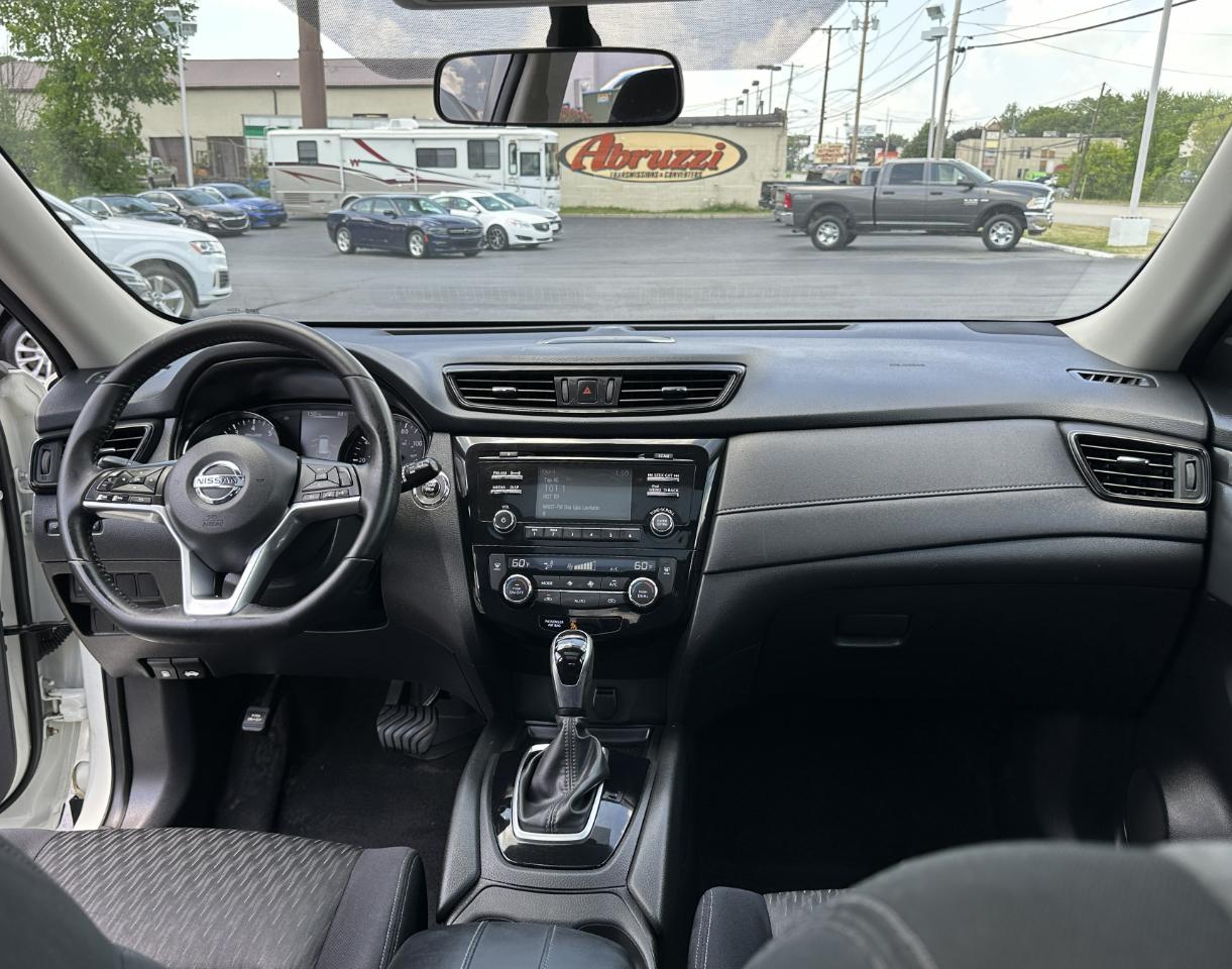 Nissan Rogue SV AWD 2017