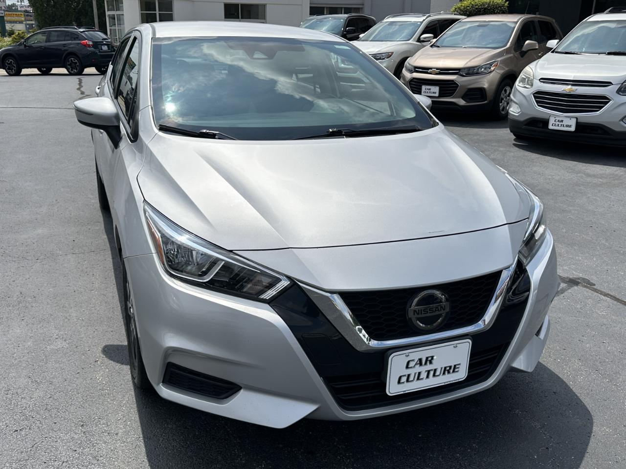 Nissan Versa SV 2021