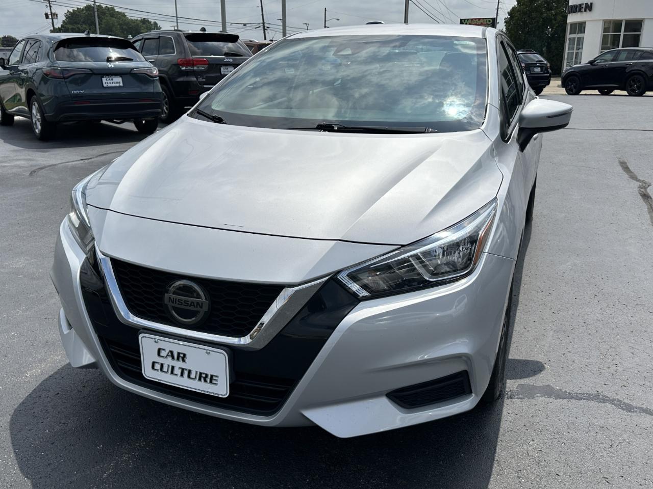 Nissan Versa SV 2021