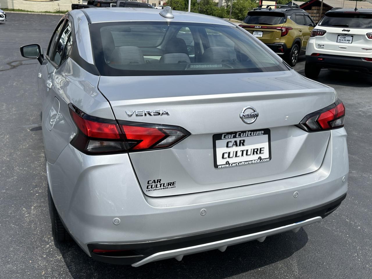 Nissan Versa SV 2021