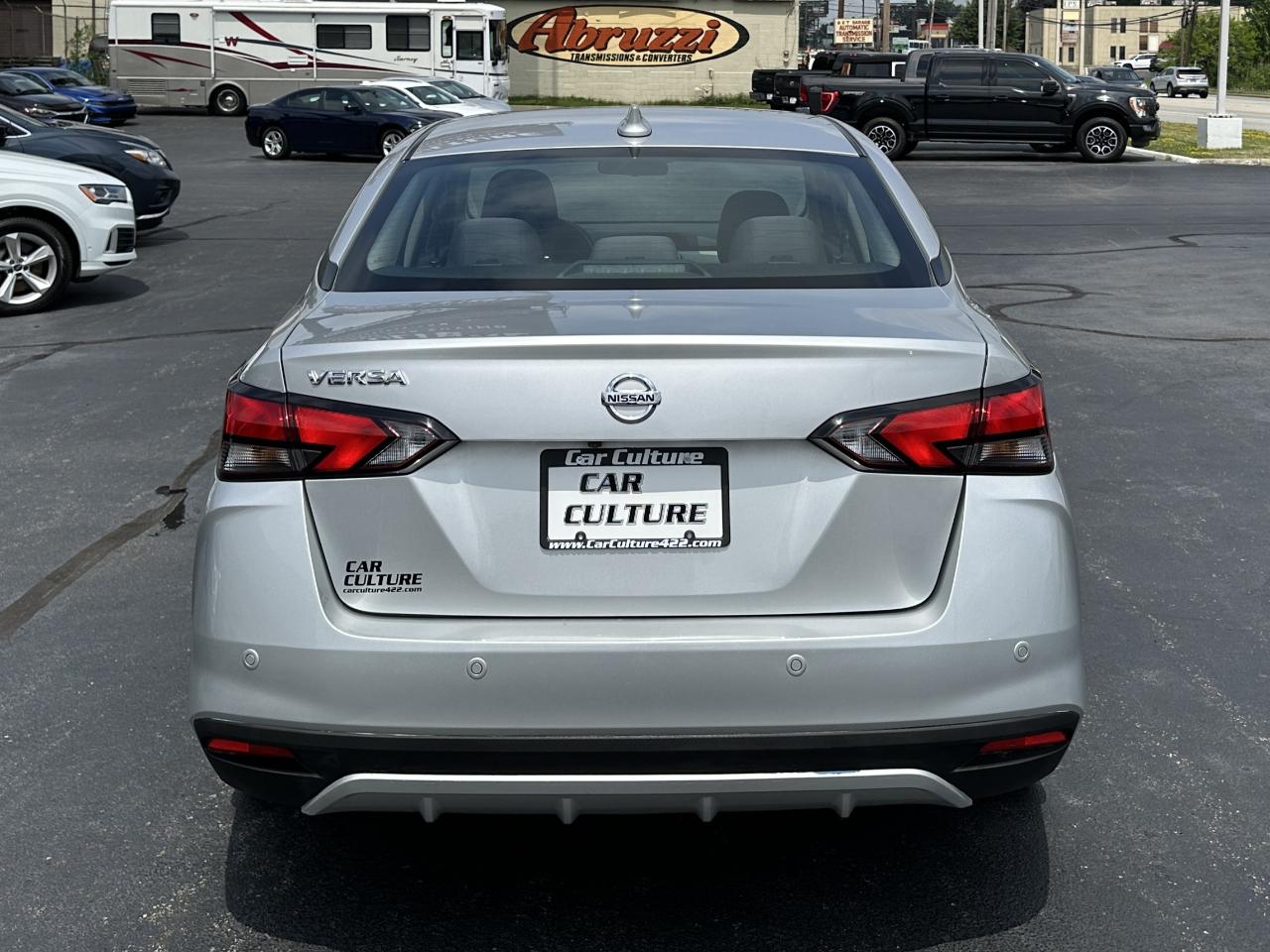 Nissan Versa SV 2021