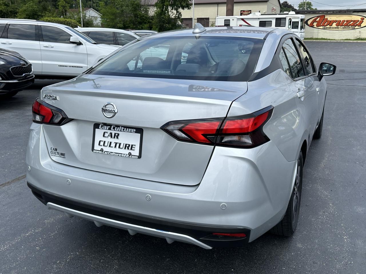 Nissan Versa SV 2021