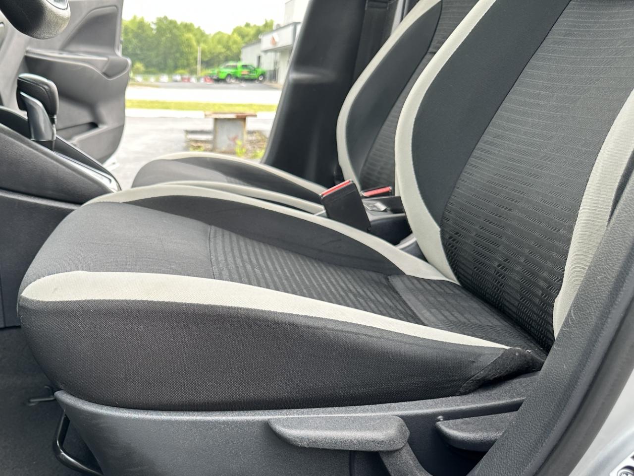 Nissan Versa SV 2021