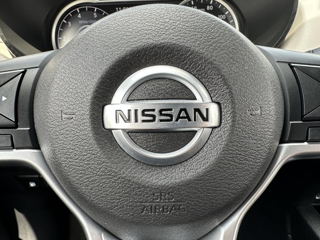 Nissan Versa SV 2021