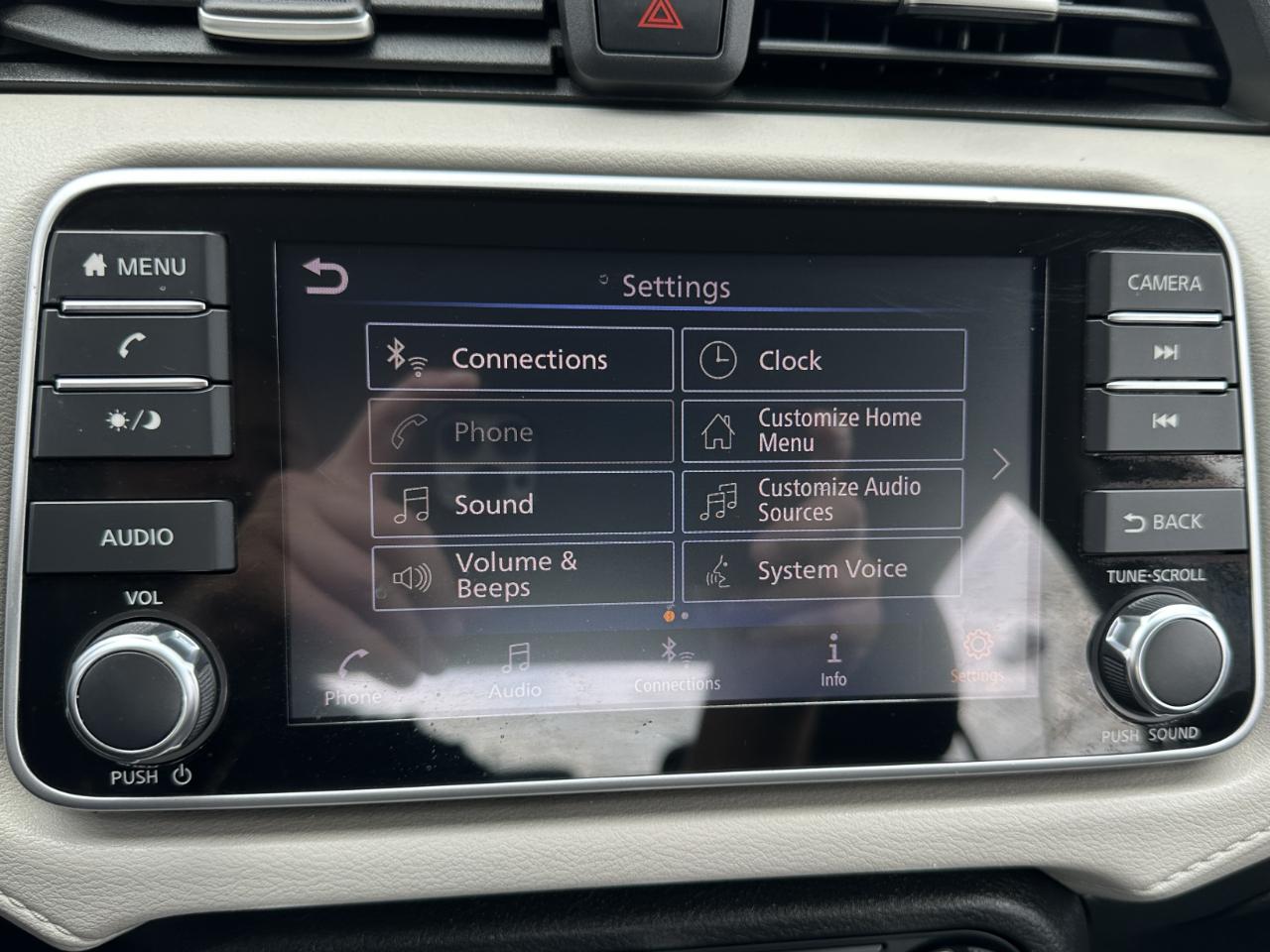 Nissan Versa SV 2021