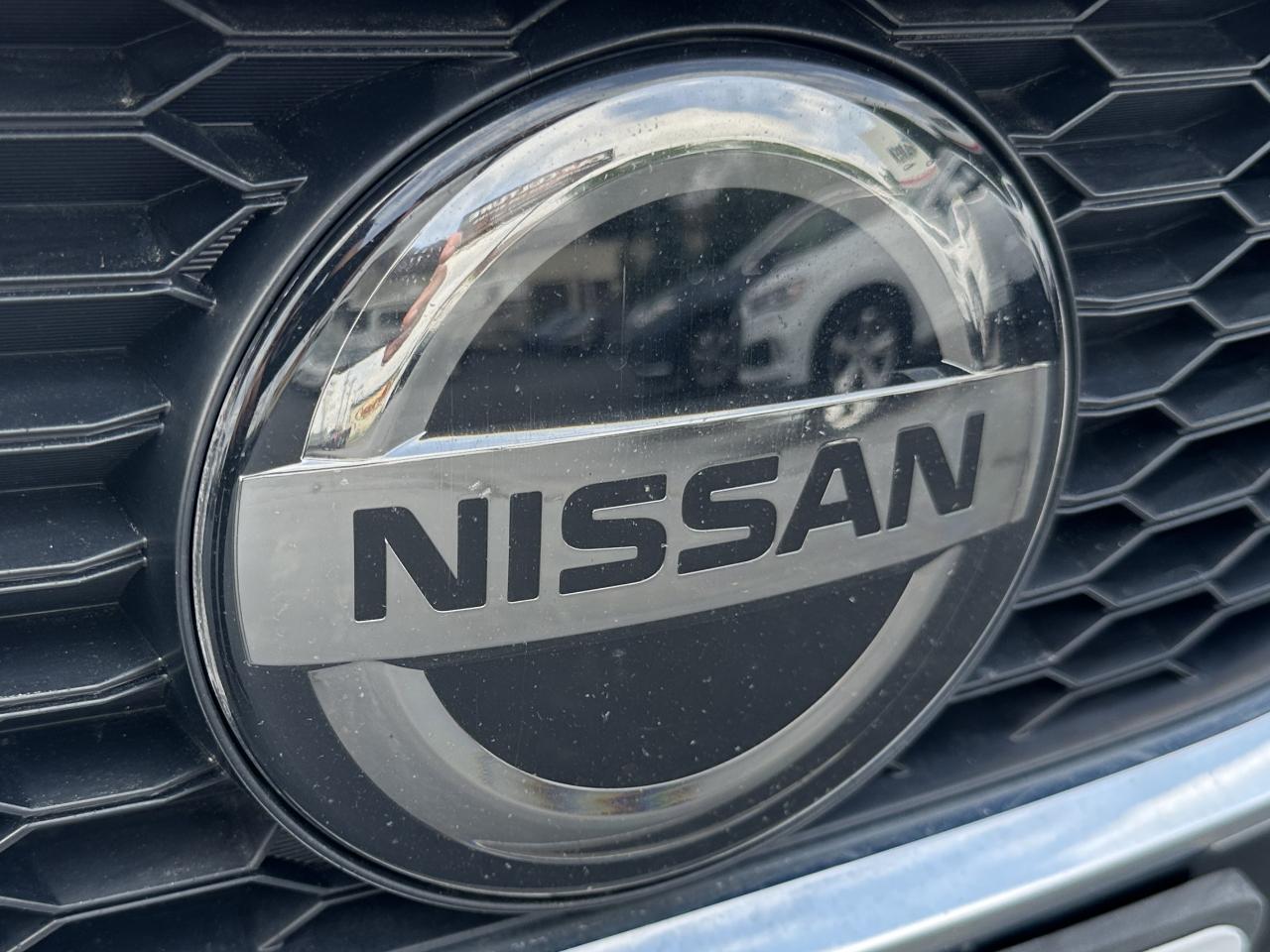 Nissan Versa SV 2021