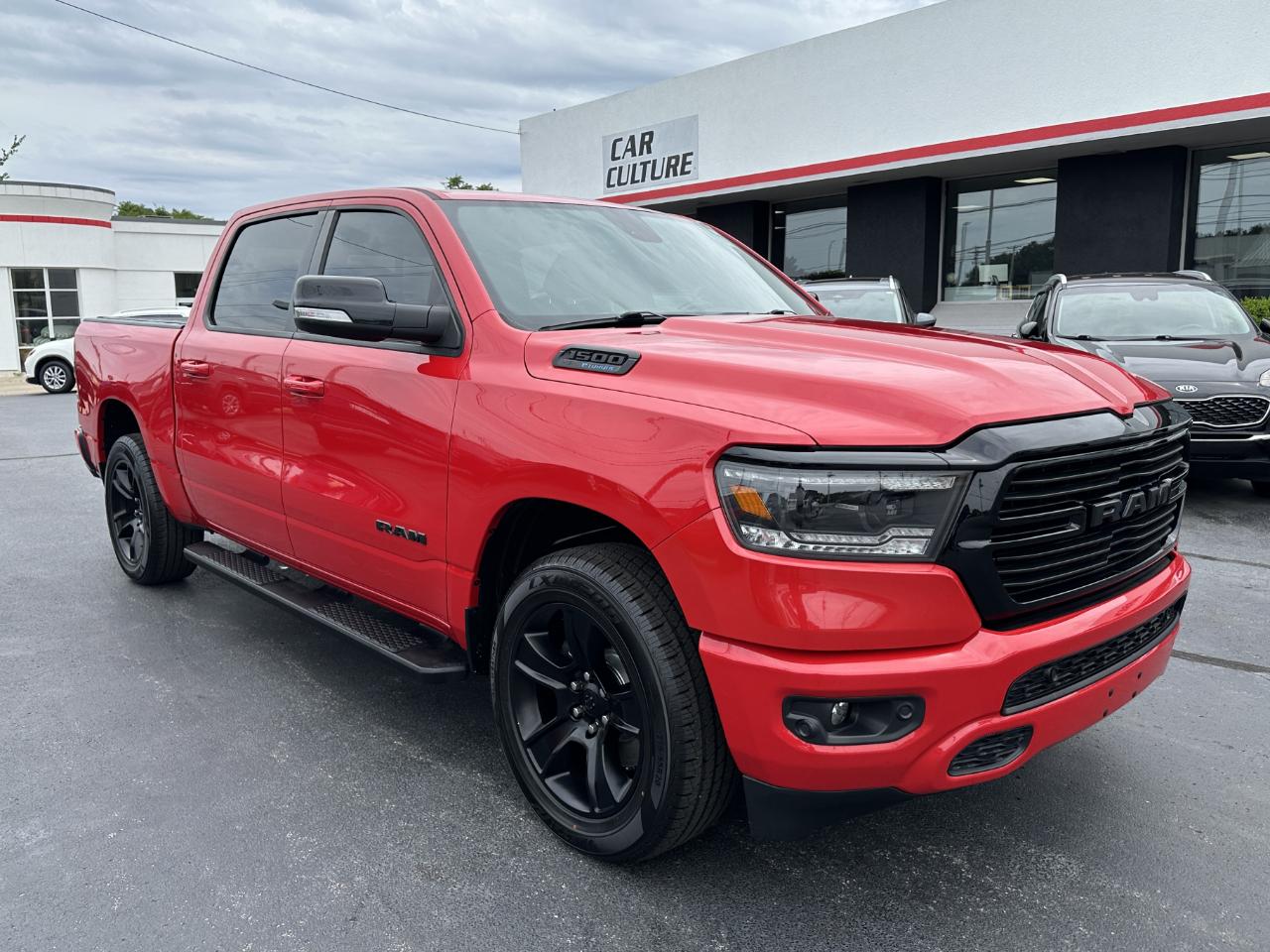 RAM 1500 Big Horn Crew Cab 4WD 2021