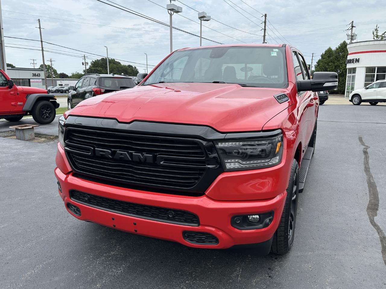 RAM 1500 Big Horn Crew Cab 4WD 2021