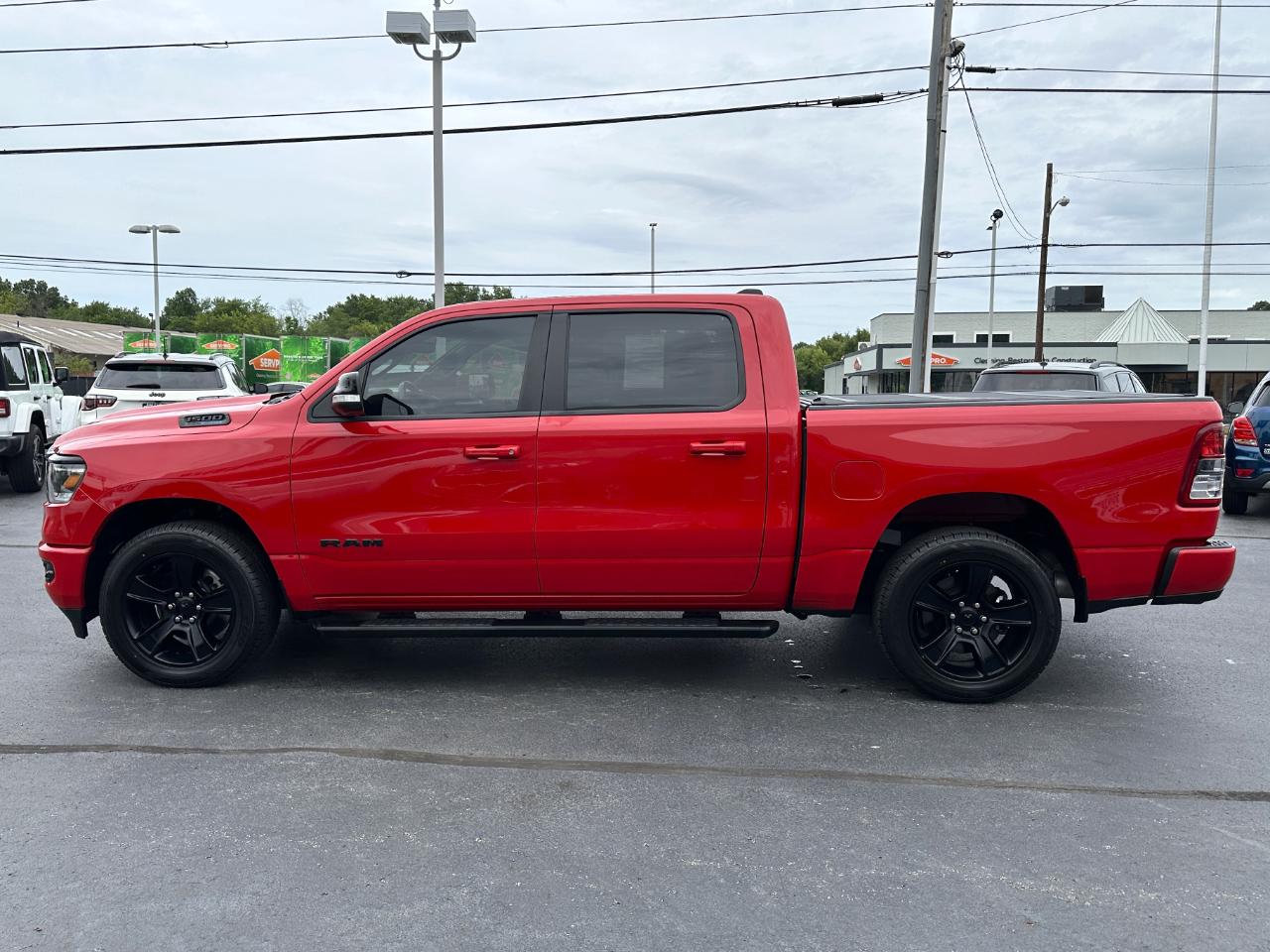 RAM 1500 Big Horn Crew Cab 4WD 2021