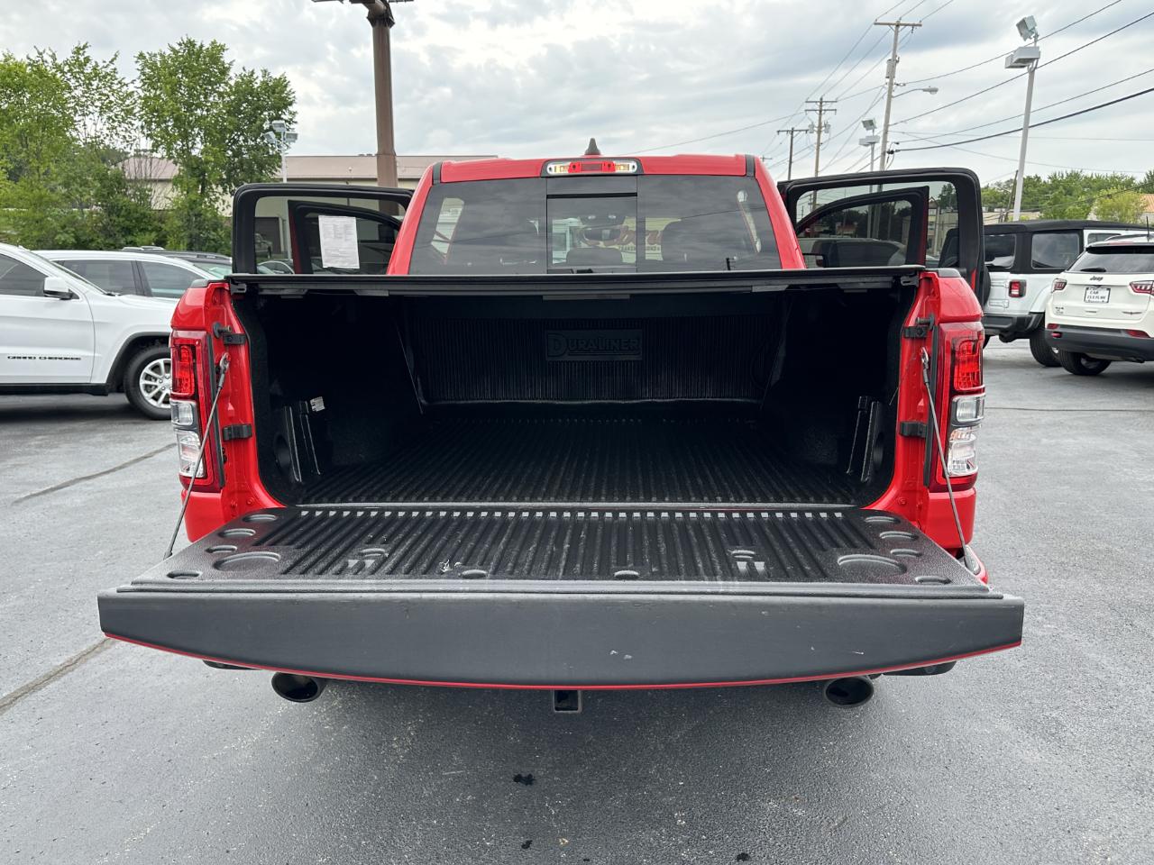 RAM 1500 Big Horn Crew Cab 4WD 2021