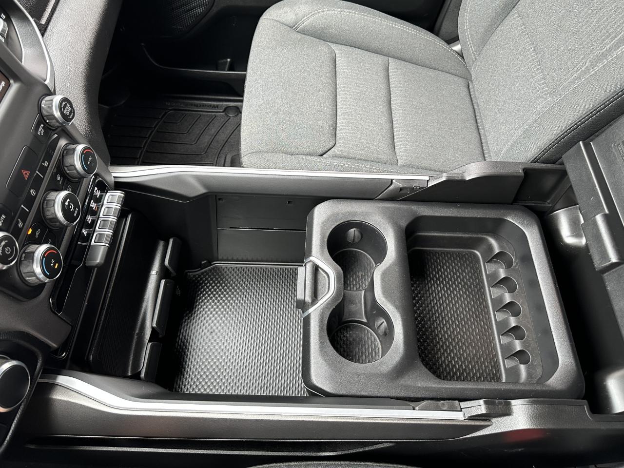 RAM 1500 Big Horn Crew Cab 4WD 2021