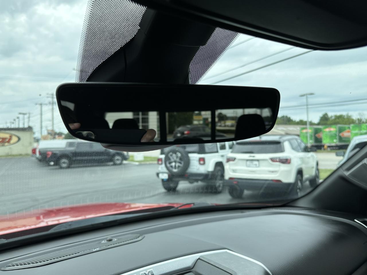 RAM 1500 Big Horn Crew Cab 4WD 2021