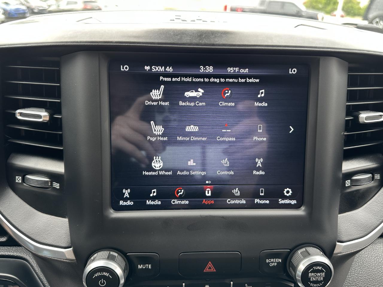 RAM 1500 Big Horn Crew Cab 4WD 2021