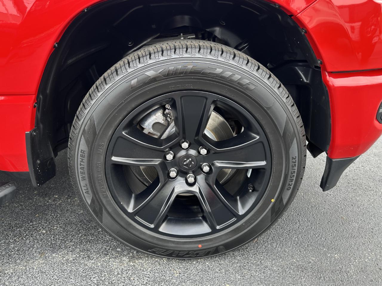 RAM 1500 Big Horn Crew Cab 4WD 2021