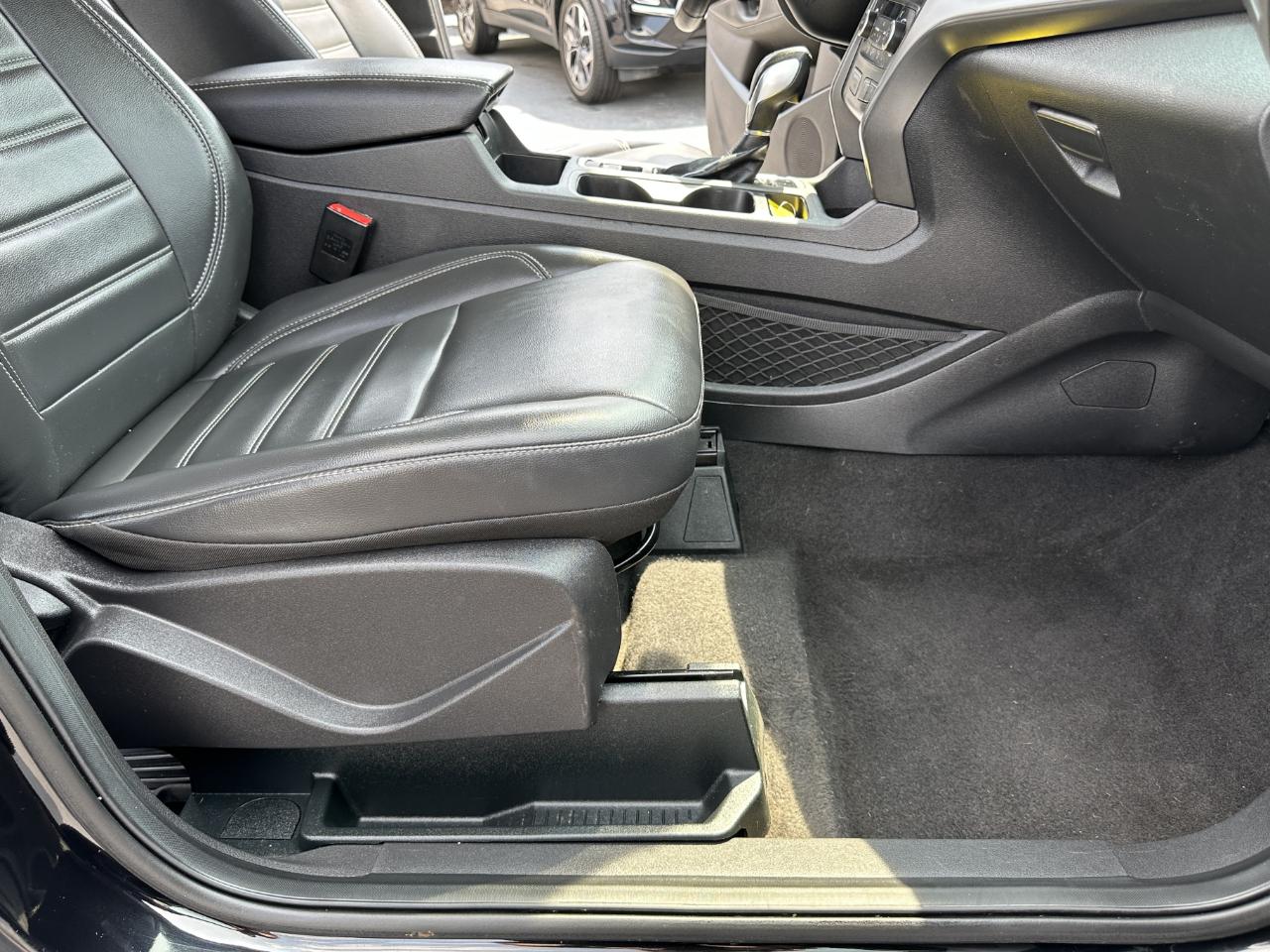 Ford Escape SEL 4WD 2019