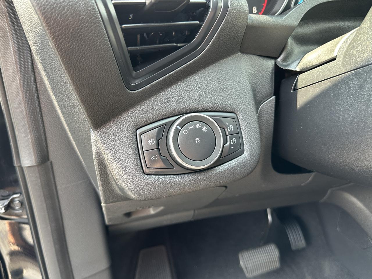 Ford Escape SEL 4WD 2019