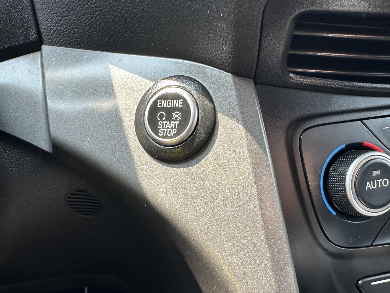 Ford Escape SEL 4WD 2019